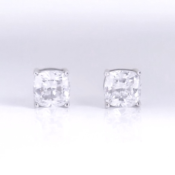 🔵𝟲𝟱%𝗢𝗙𝗙 𝗯𝘂𝗻𝗱𝗹𝗲𝘀 𝟯+🔵 NEW 925 CZ Cushion Cut Classic Stud Earrings - Picture 9 of 12